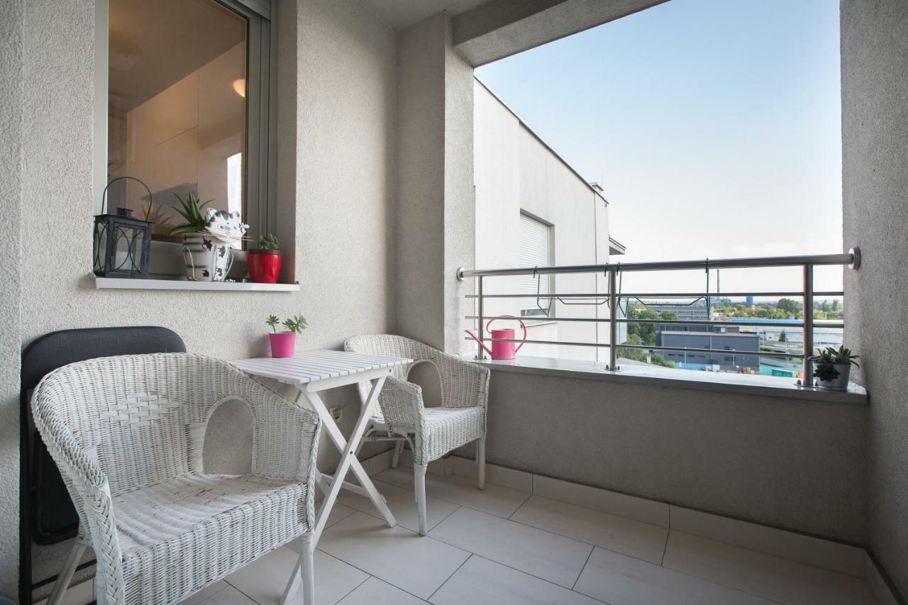 Cozy & Modern Studio With Balcony زغرب المظهر الخارجي الصورة